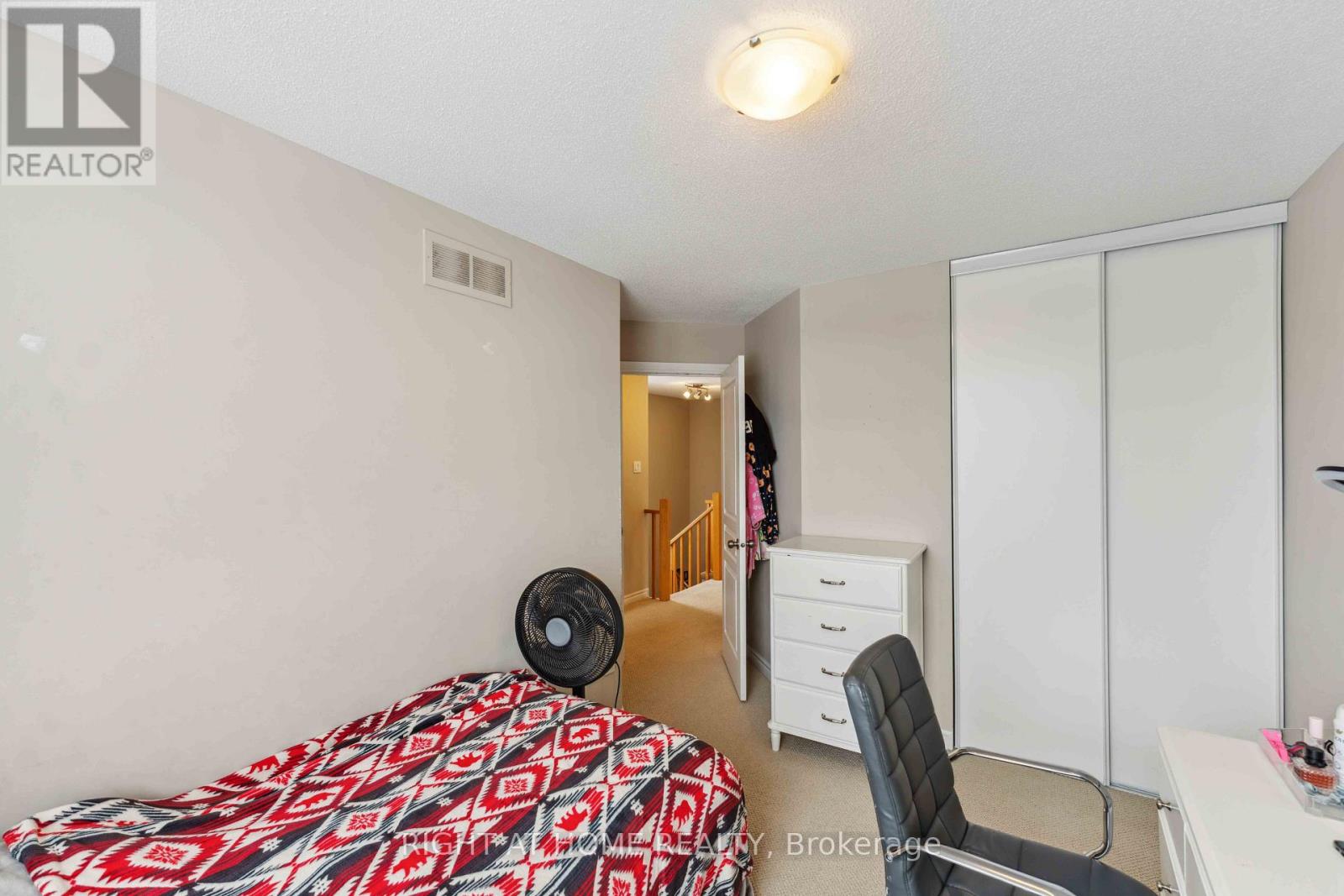 300 Cooks Mill Crescent Property Photo 38
