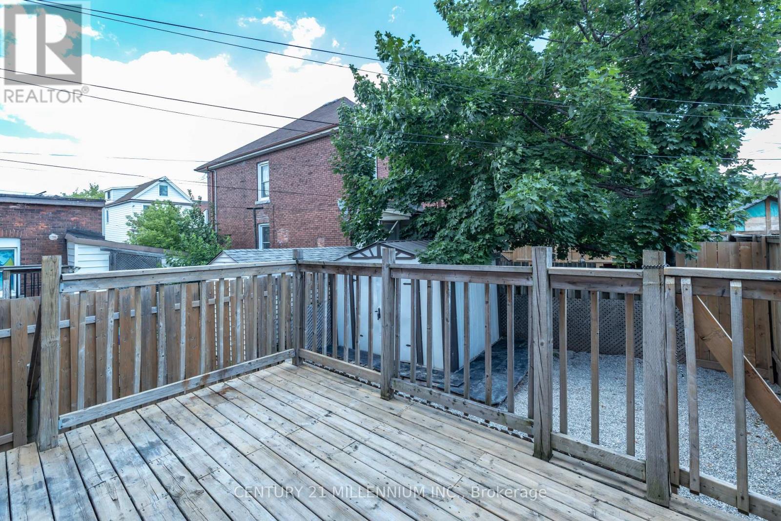 242 Balmoral Avenue N Property Photo 5