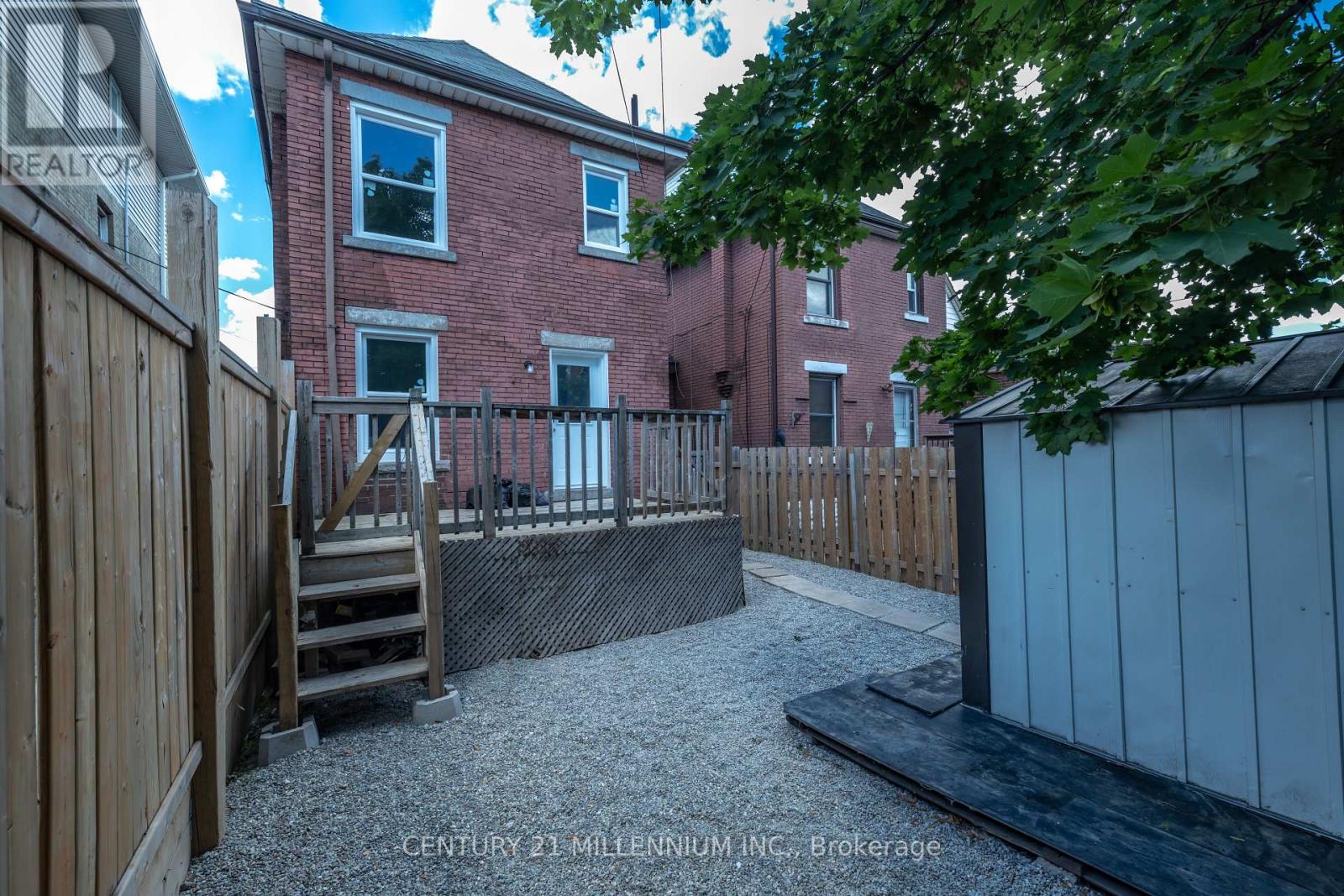 242 Balmoral Avenue N Property Photo 7