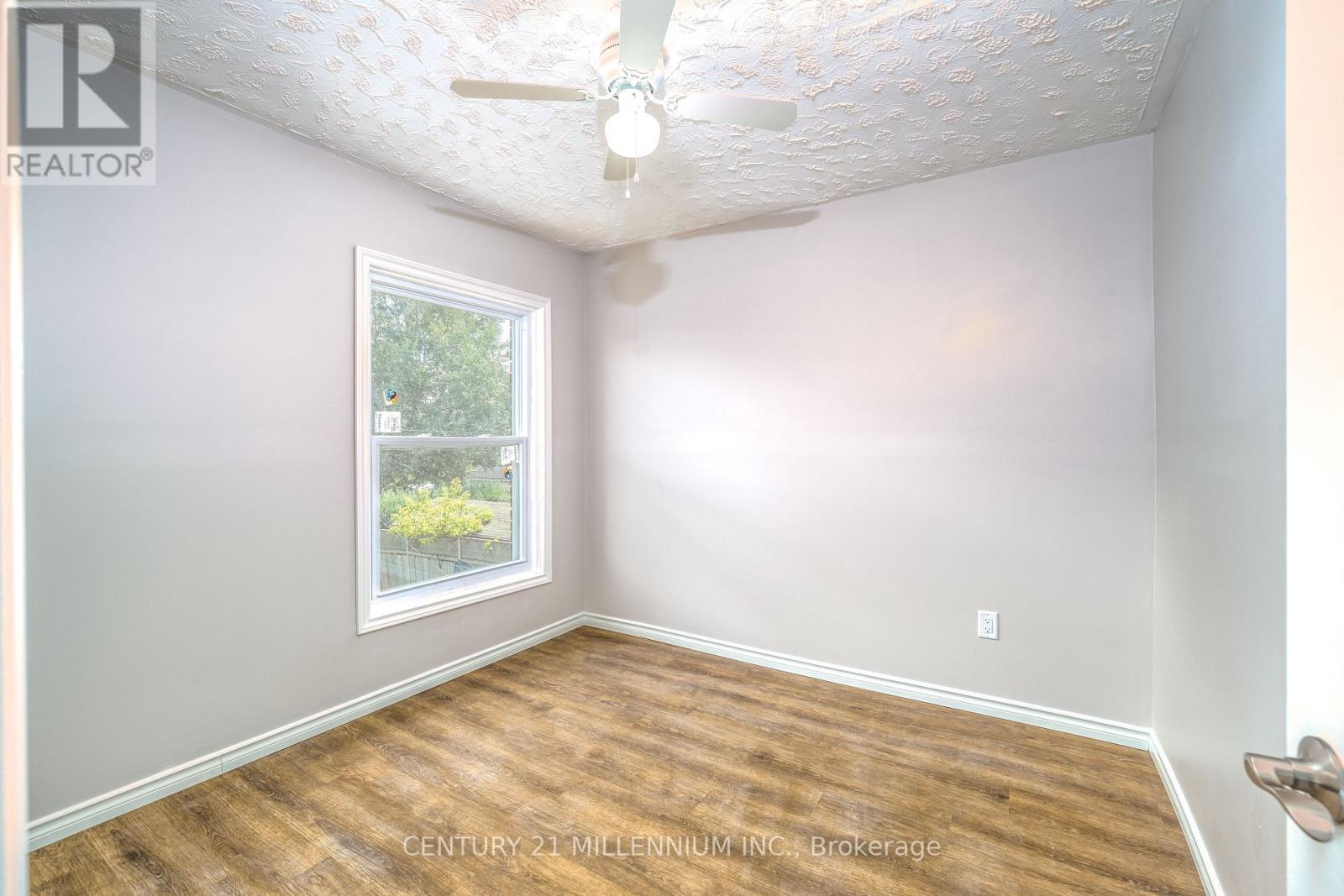 242 Balmoral Avenue N Property Photo 20