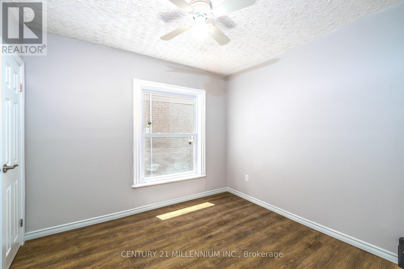 242 Balmoral Avenue N Property Photo 21
