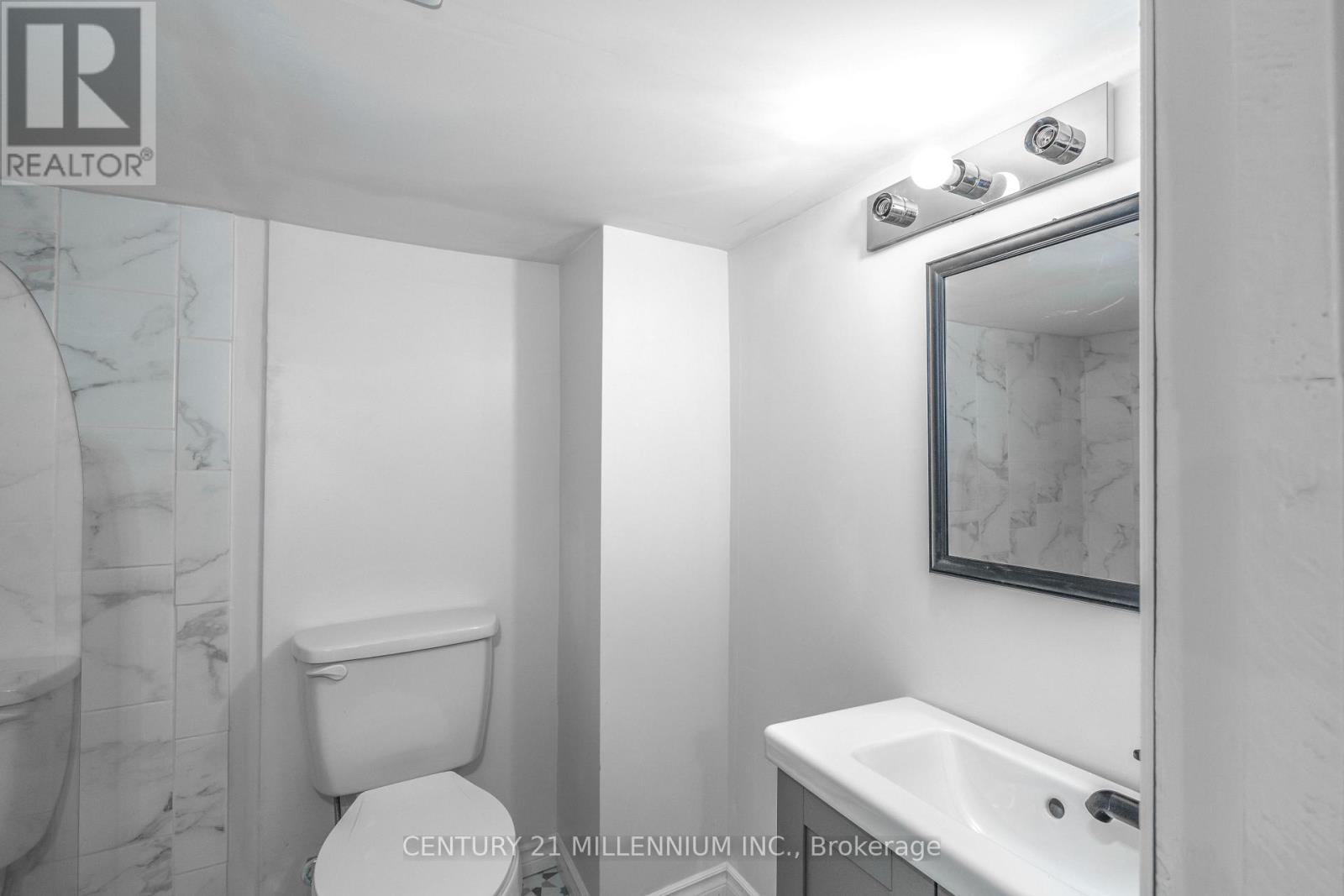 242 Balmoral Avenue N Property Photo 31