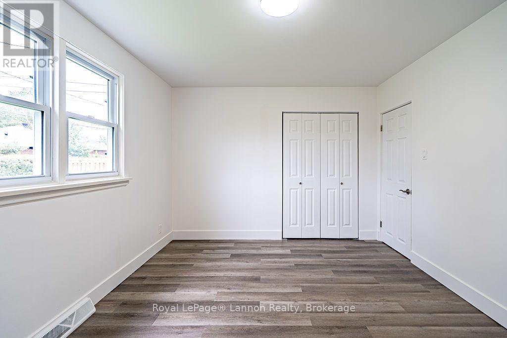 356 Kingsway Avenue Property Photo 20