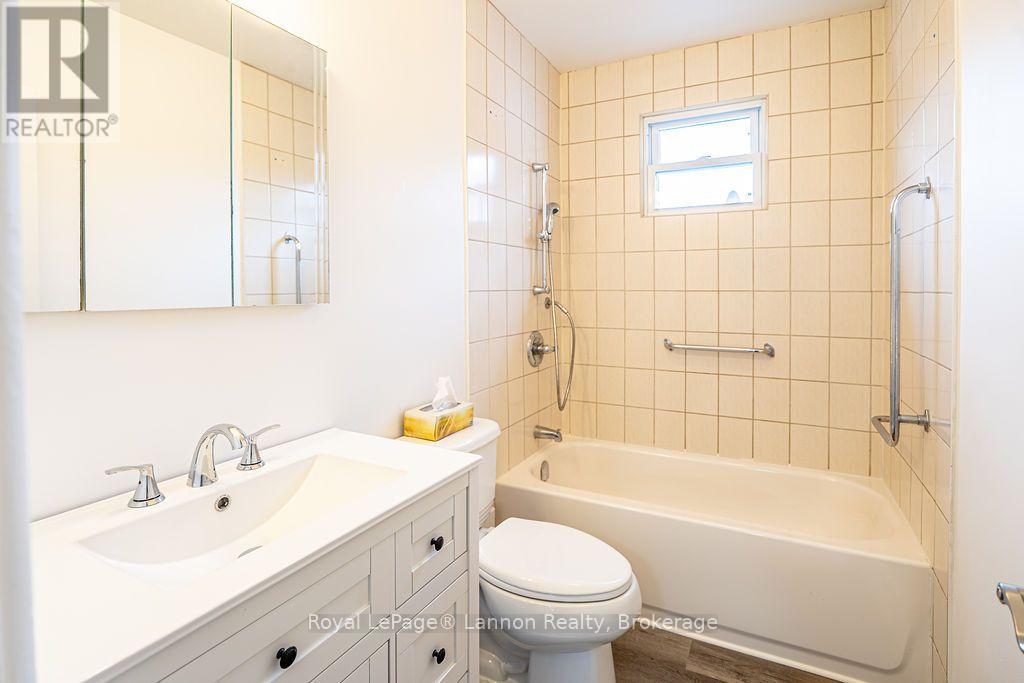 356 Kingsway Avenue Property Photo 22