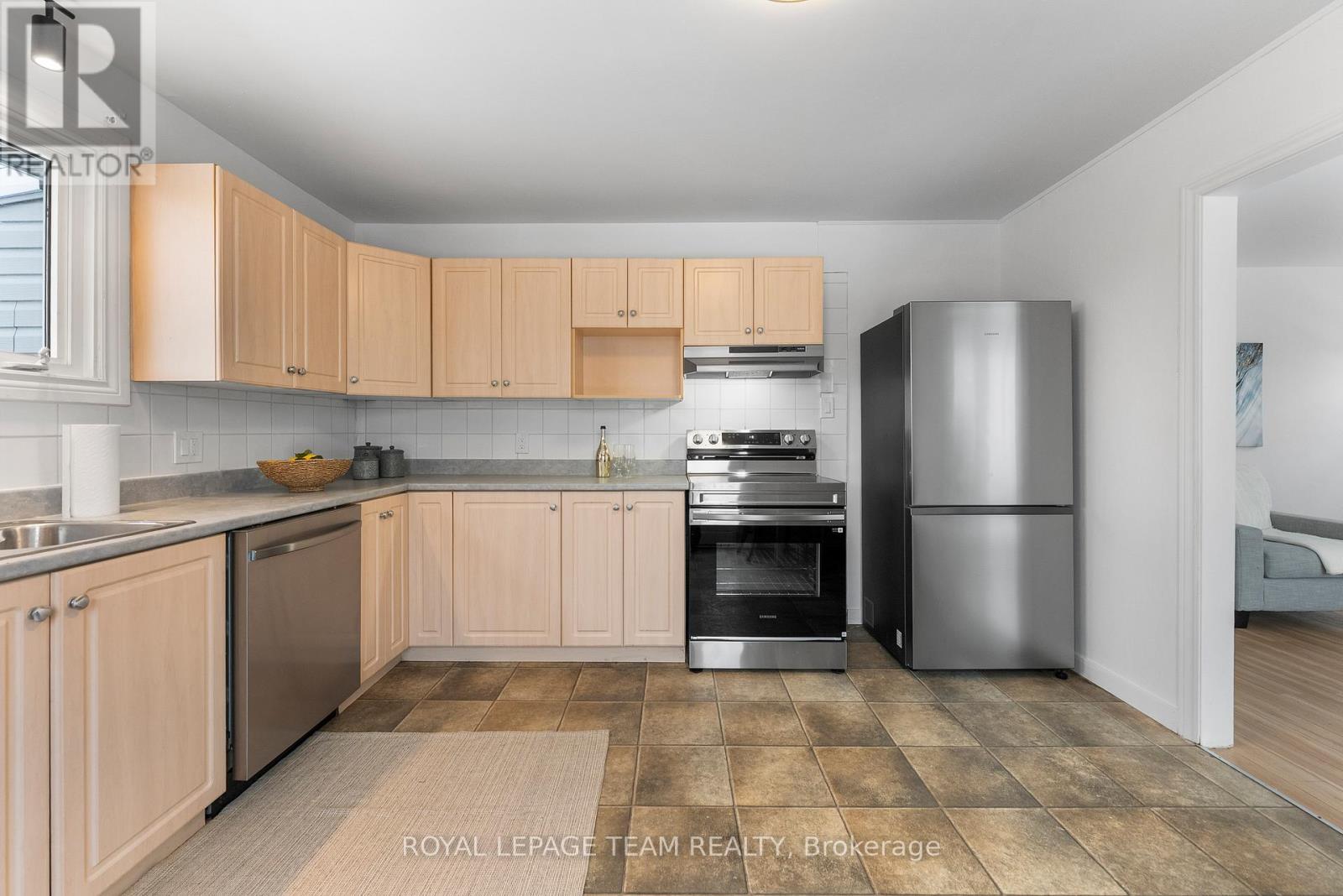 61 Herman Street Property Photo 8