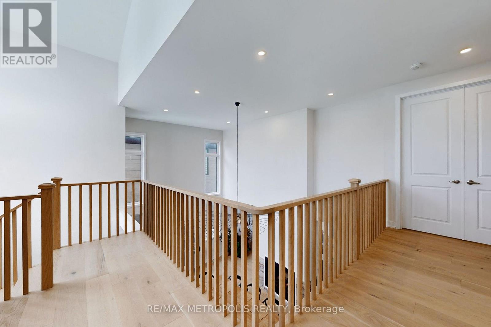 104 Stoneleigh Drive Property Photo 17