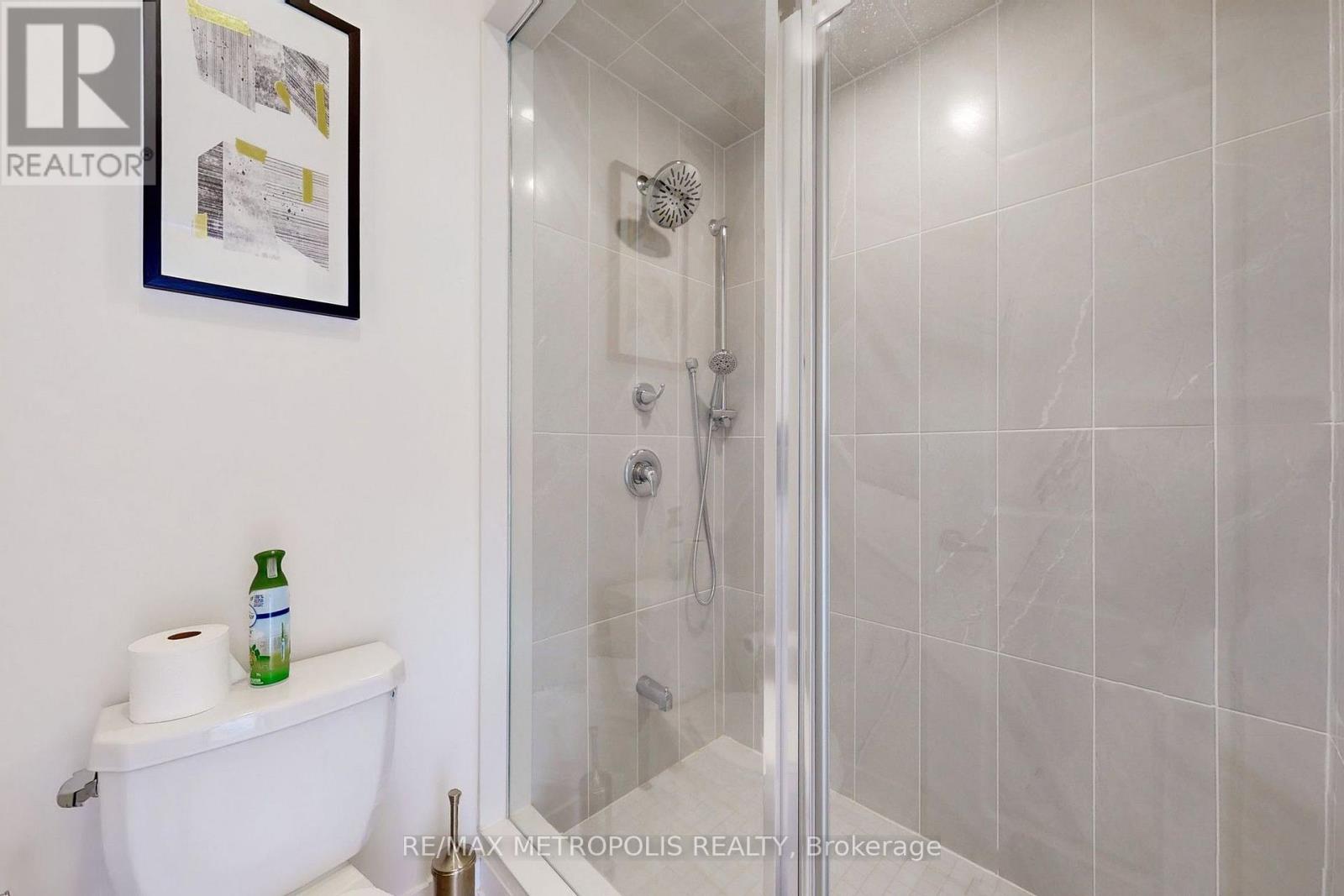 104 Stoneleigh Drive Property Photo 32