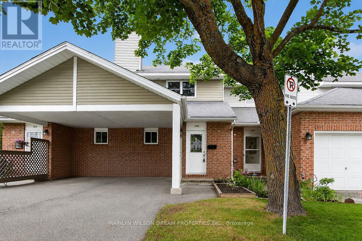 136 BENTBROOK CRESCENT Property Photo 1