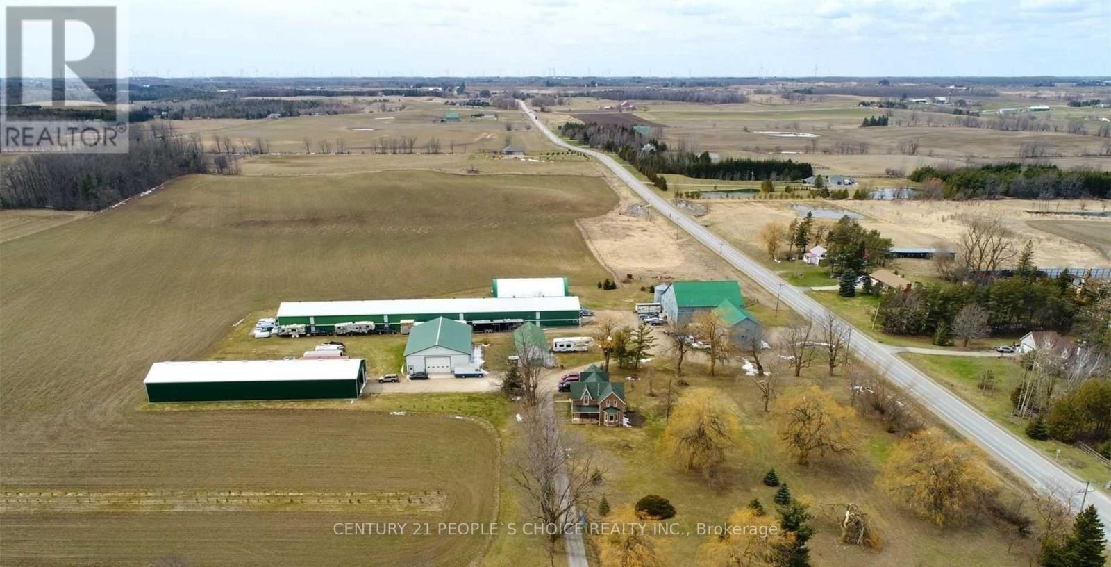 516598 County Road 124 Property Photo 2
