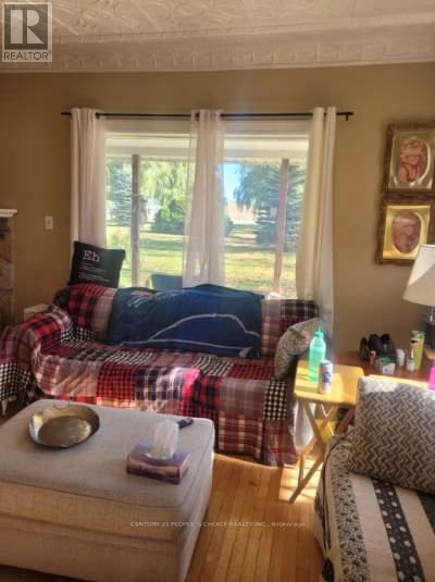 516598 County Road 124 Property Photo 9