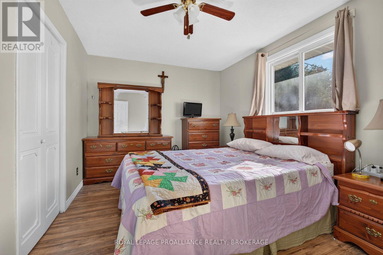 464 Henrietta Street Property Photo 12