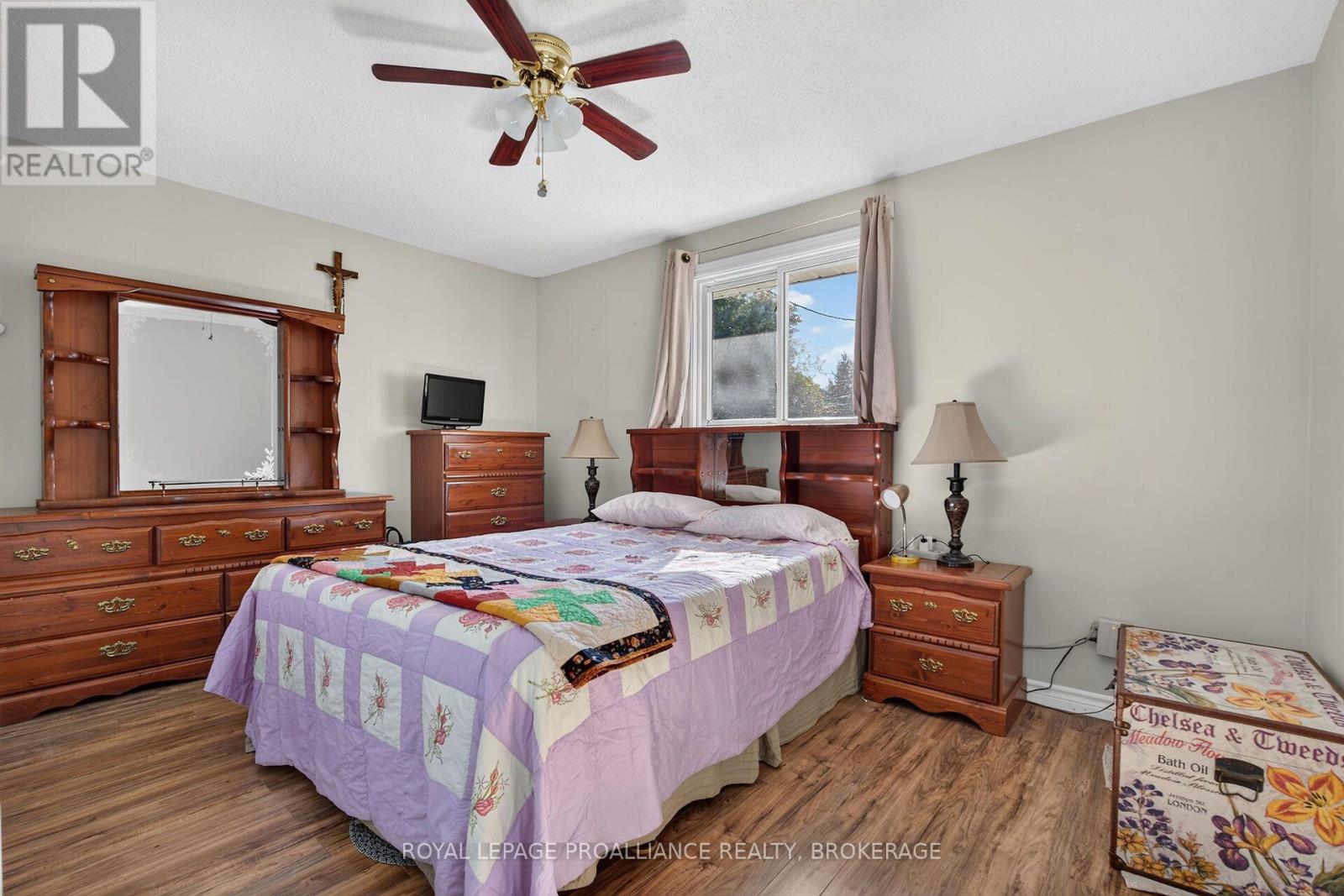464 Henrietta Street Property Photo 13