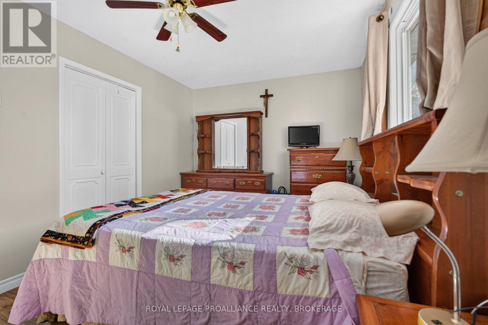 464 Henrietta Street Property Photo 14