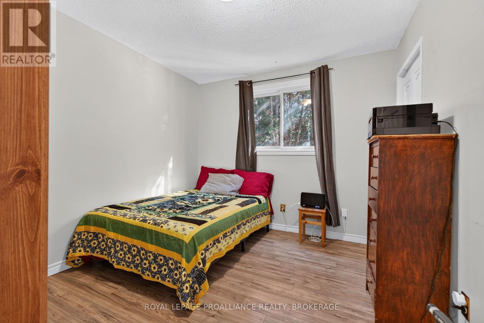 464 Henrietta Street Property Photo 16