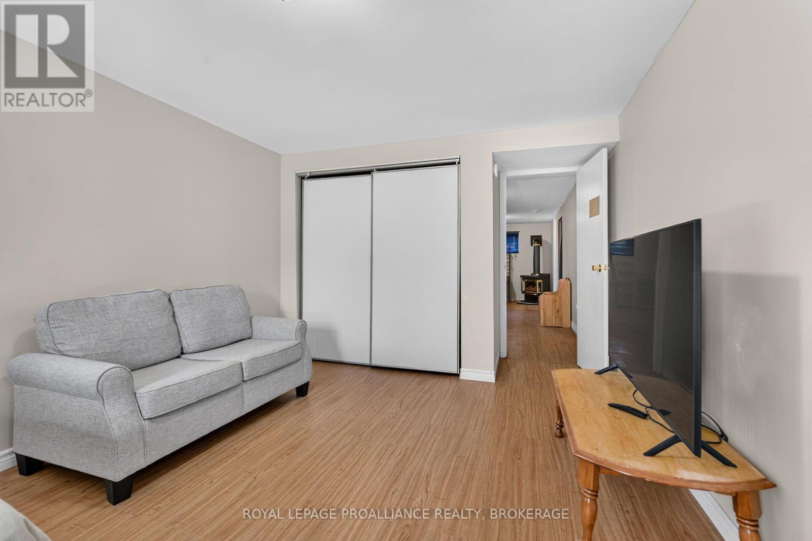 464 Henrietta Street Property Photo 26