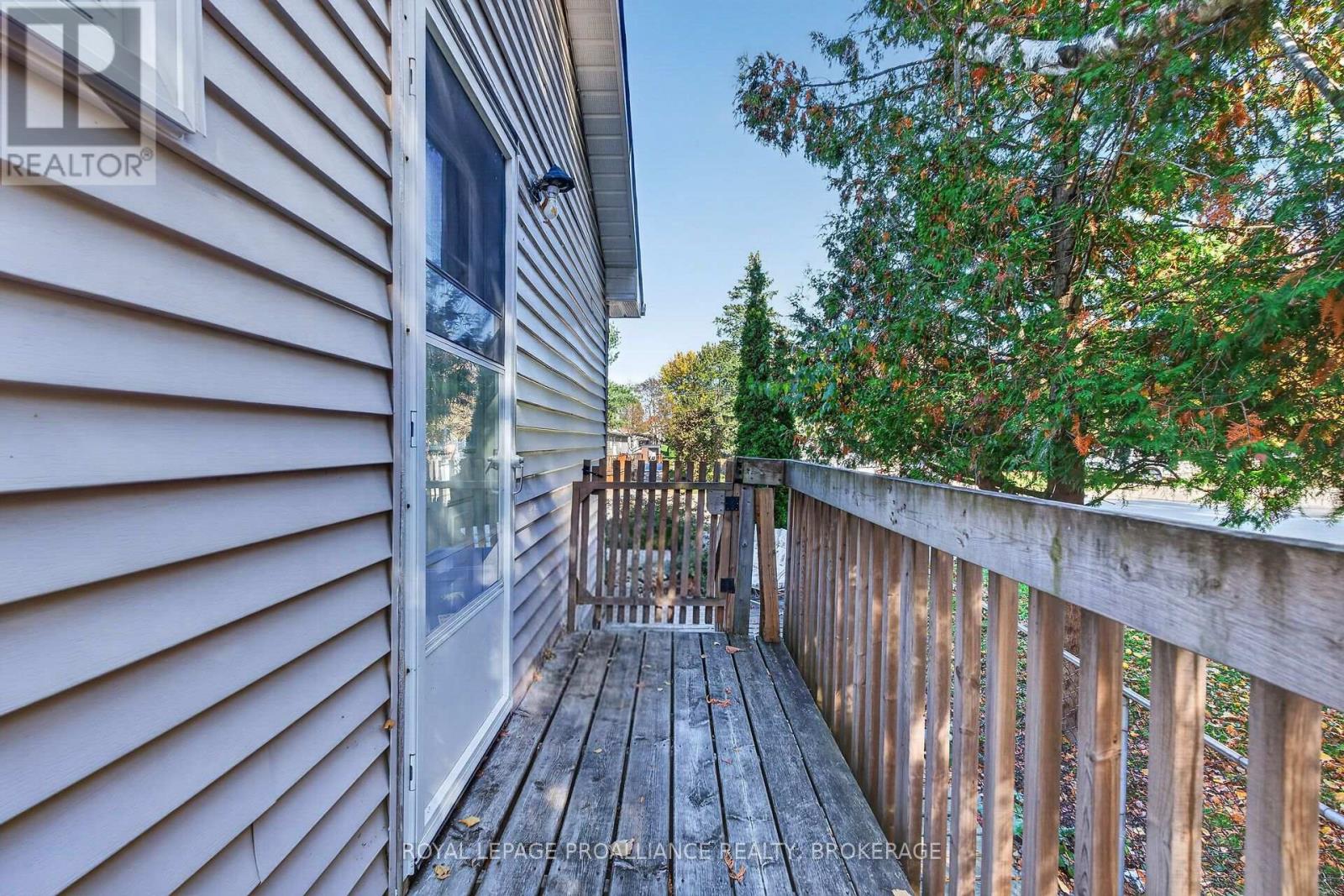 464 Henrietta Street Property Photo 36