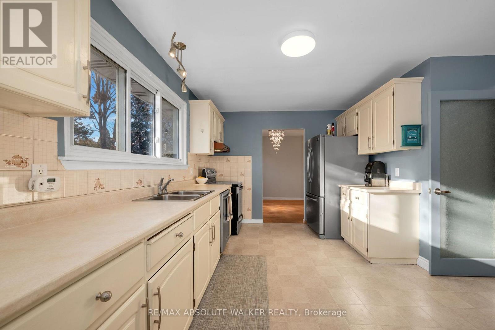 18 Silver Aspen Crescent Property Photo 14