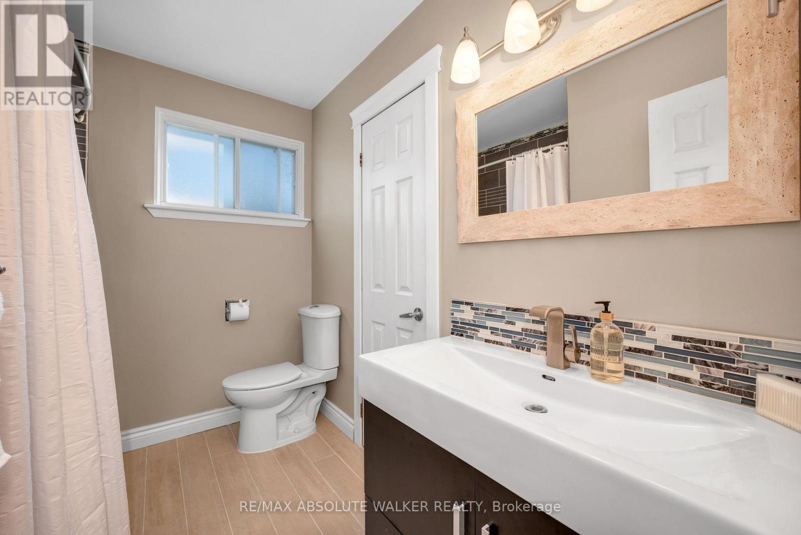 18 Silver Aspen Crescent Property Photo 21