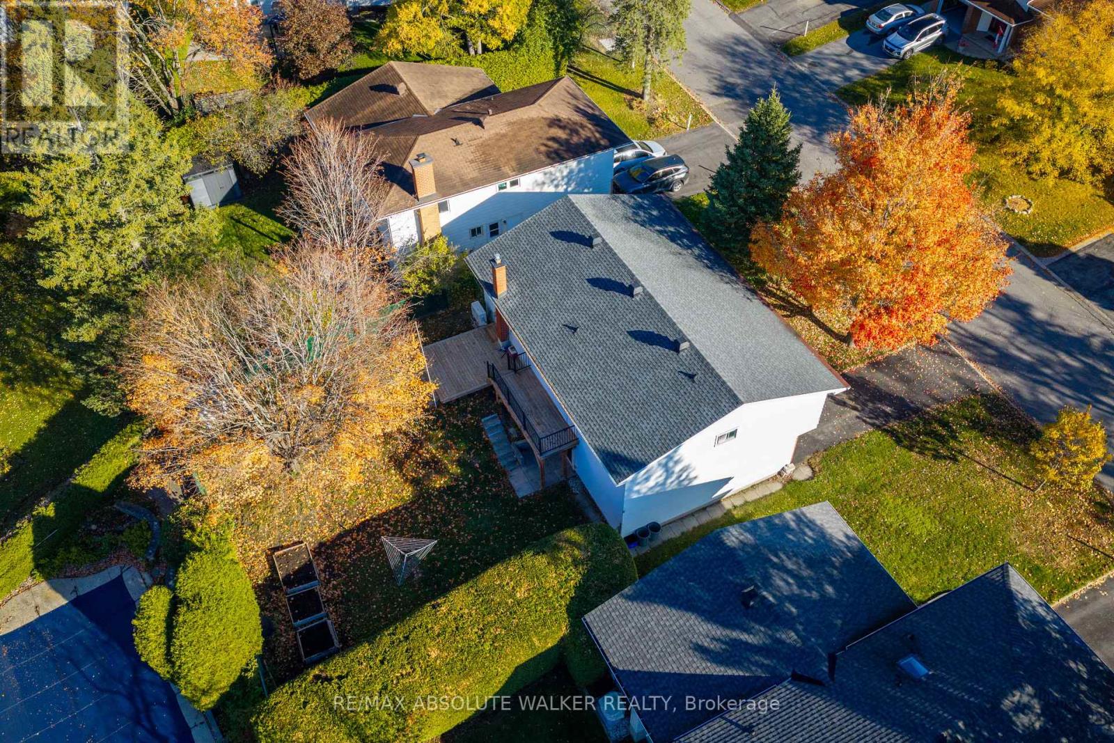 18 Silver Aspen Crescent Property Photo 42