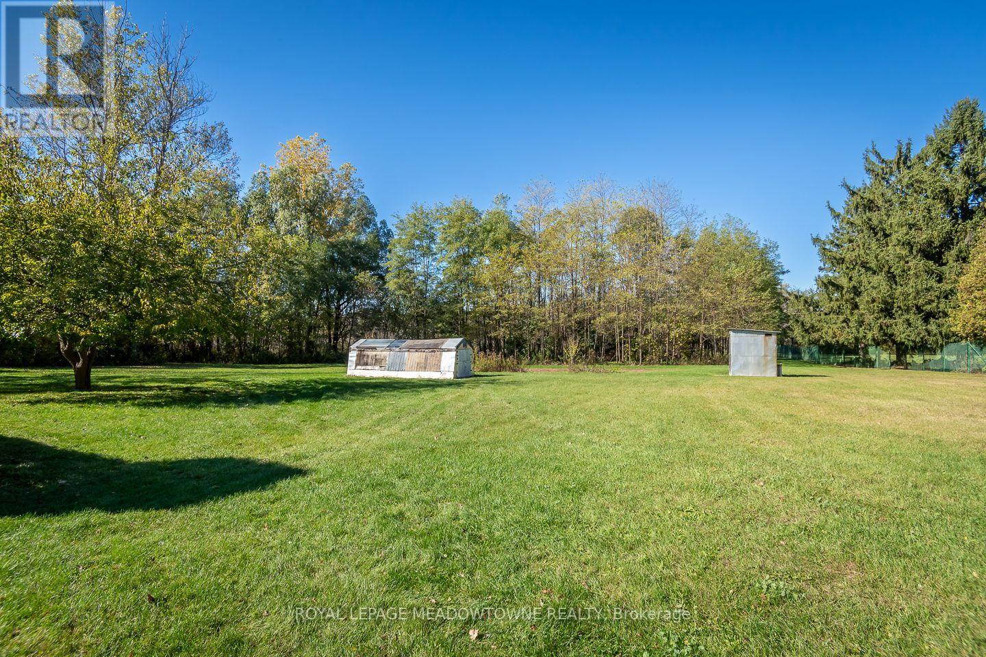 805 Centre Road Property Photo 39
