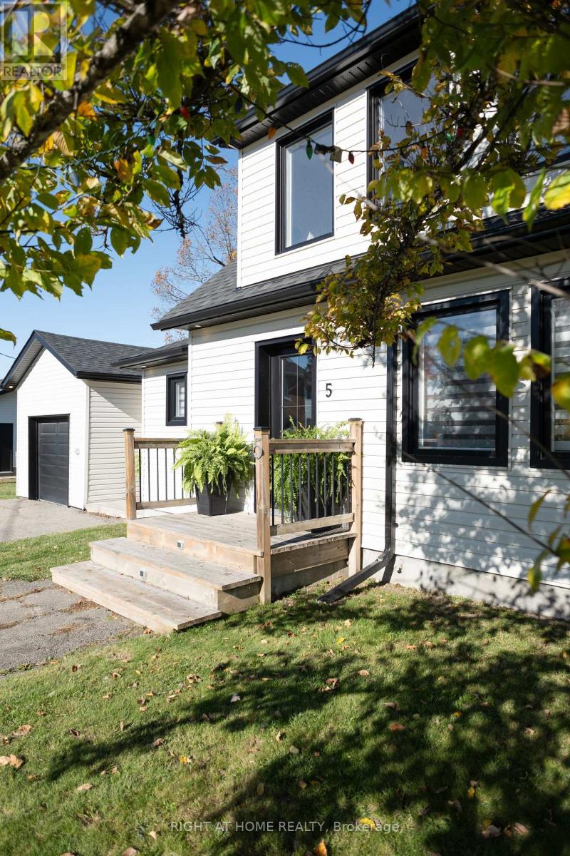 5 Stadaconna Street Property Photo 3