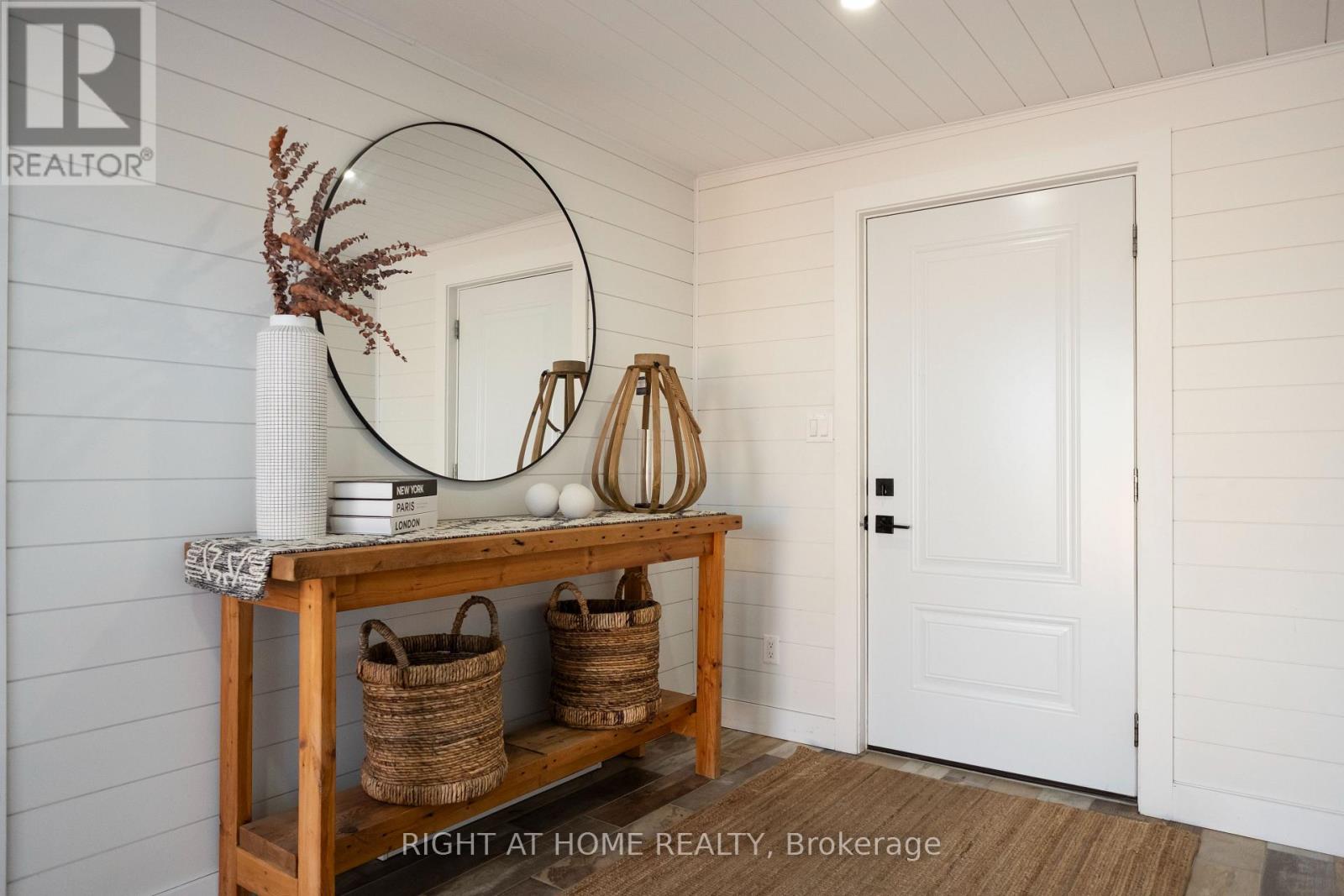5 Stadaconna Street Property Photo 4