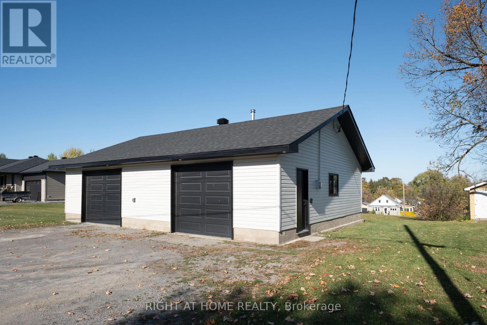 5 Stadaconna Street Property Photo 27