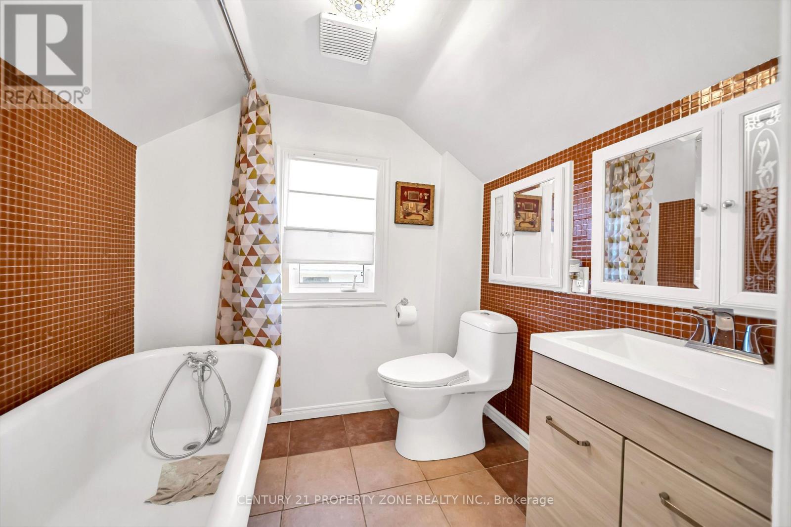 5977 Saint Marys Street Property Photo 20