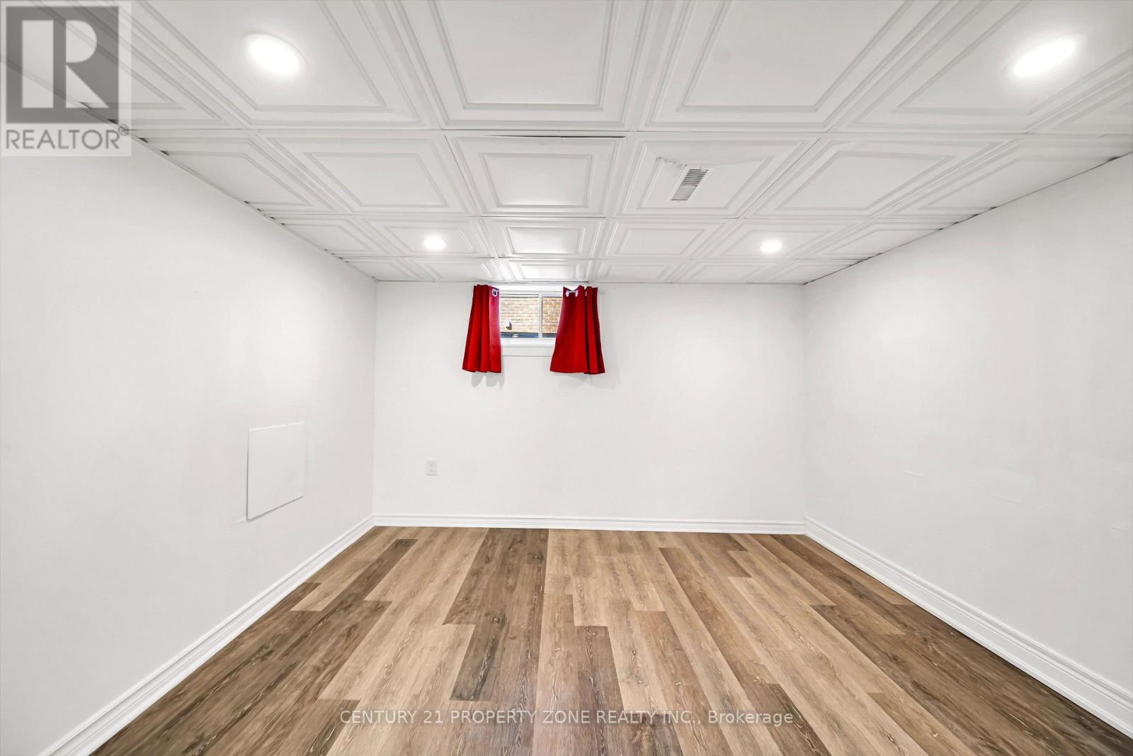 5977 Saint Marys Street Property Photo 23