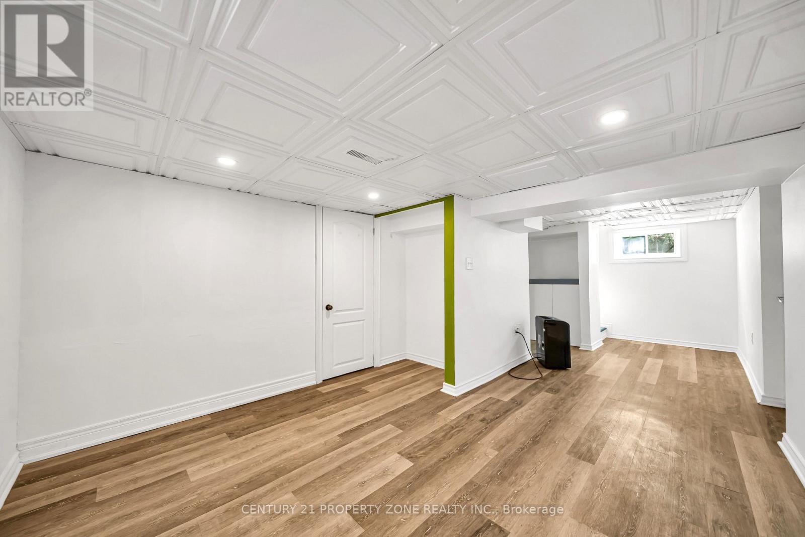 5977 Saint Marys Street Property Photo 24
