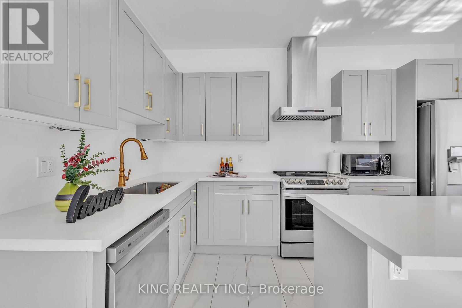 1464 Medway Park Drive Property Photo 25