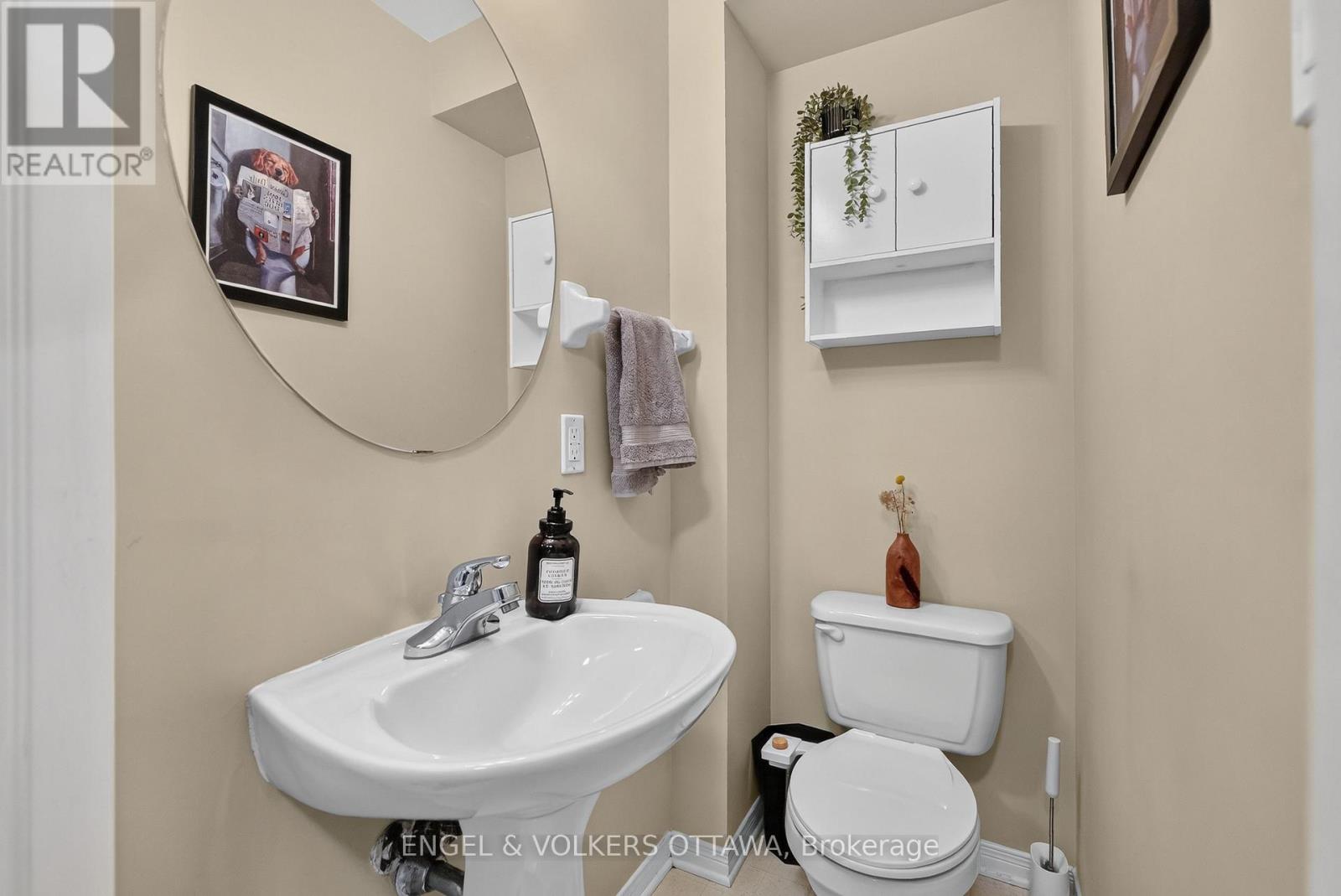 10 - 1160 Belanger Avenue Property Photo 11