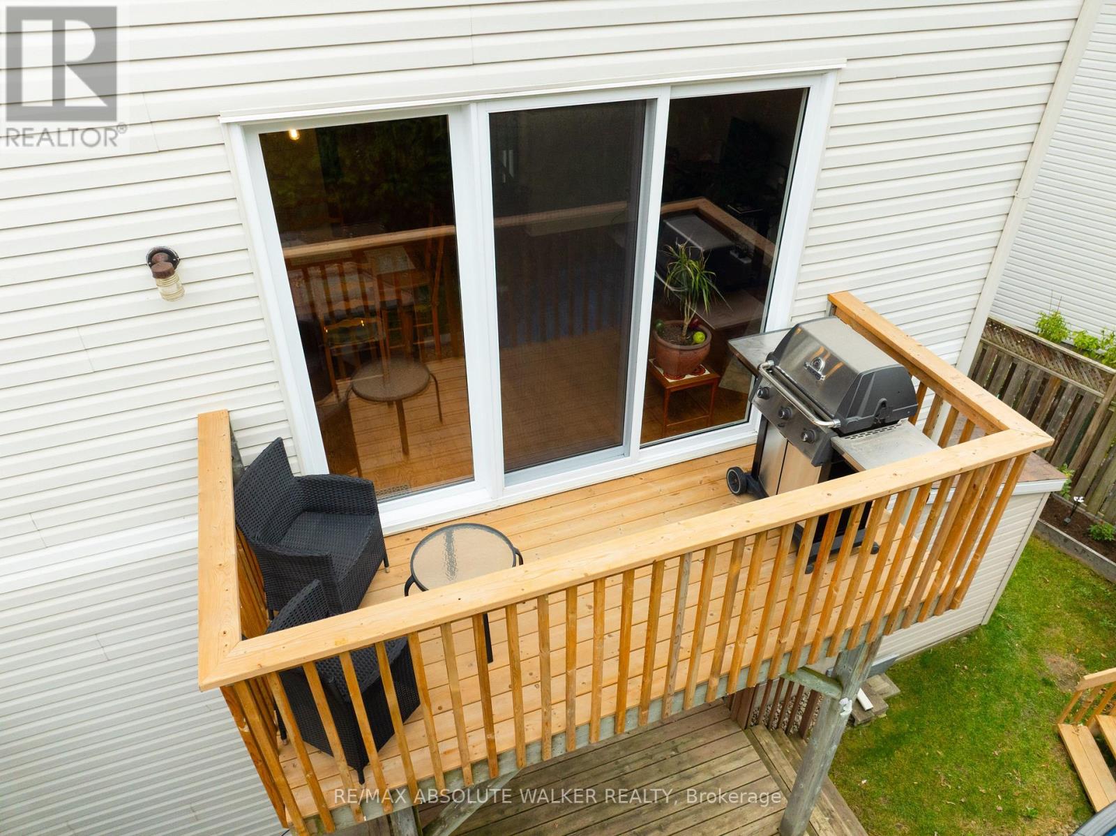 54 Castle Glen Crescent Property Photo 12