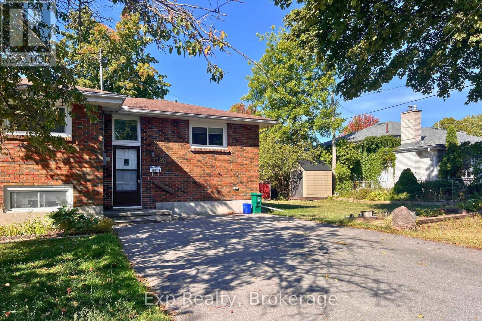 Unit B - 20 Munro Avenue Property Photo 2