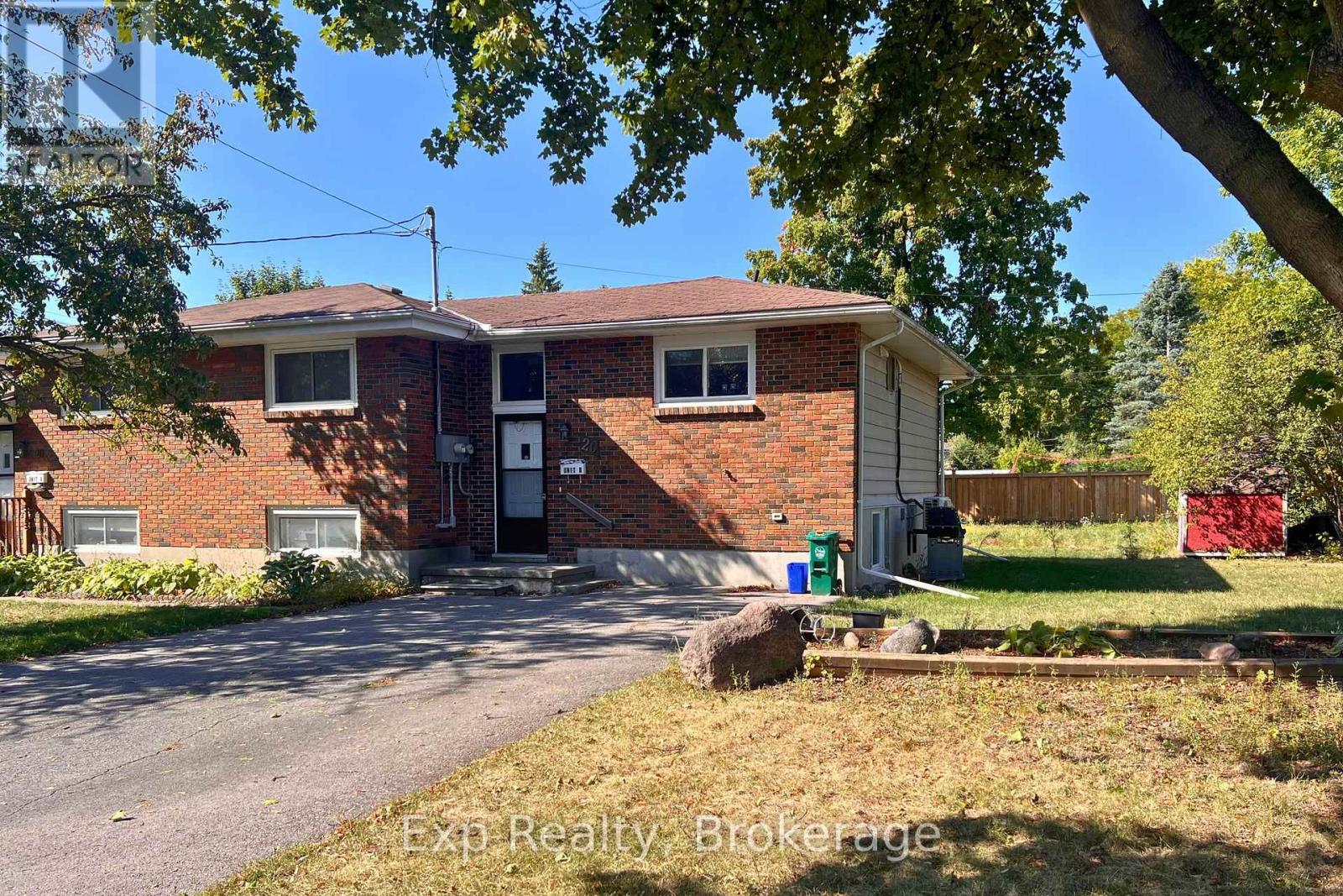 Unit B - 20 Munro Avenue Property Photo 15