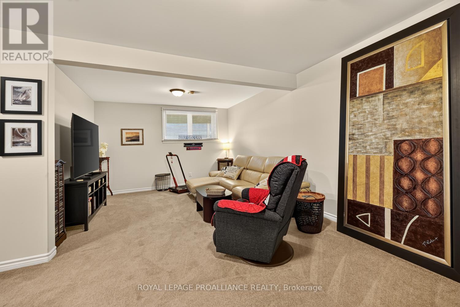 10 Golf Side Lane Property Photo 29