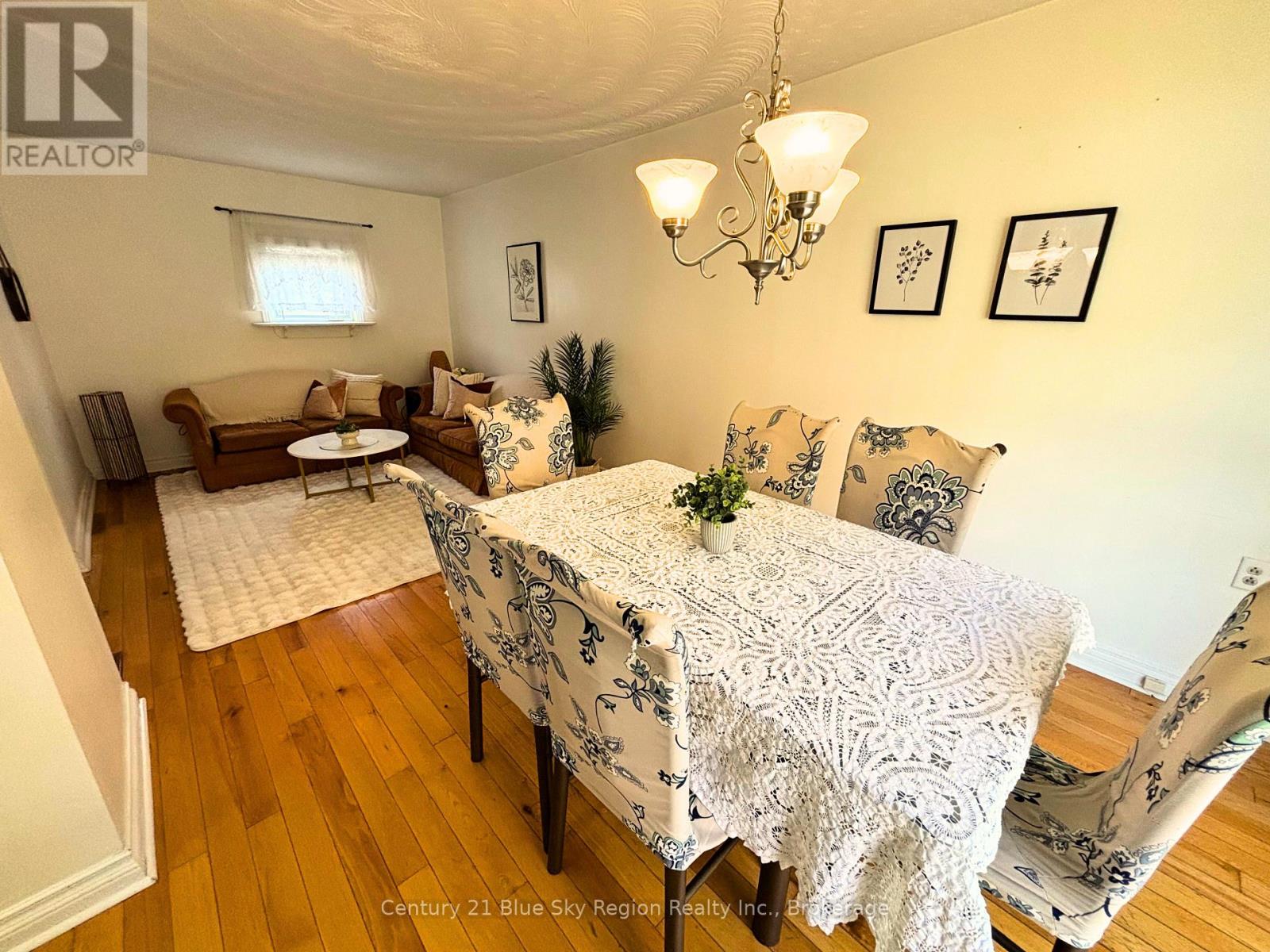 695 High Street Property Photo 6