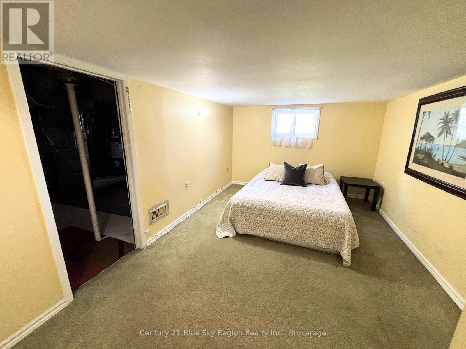 695 High Street Property Photo 9