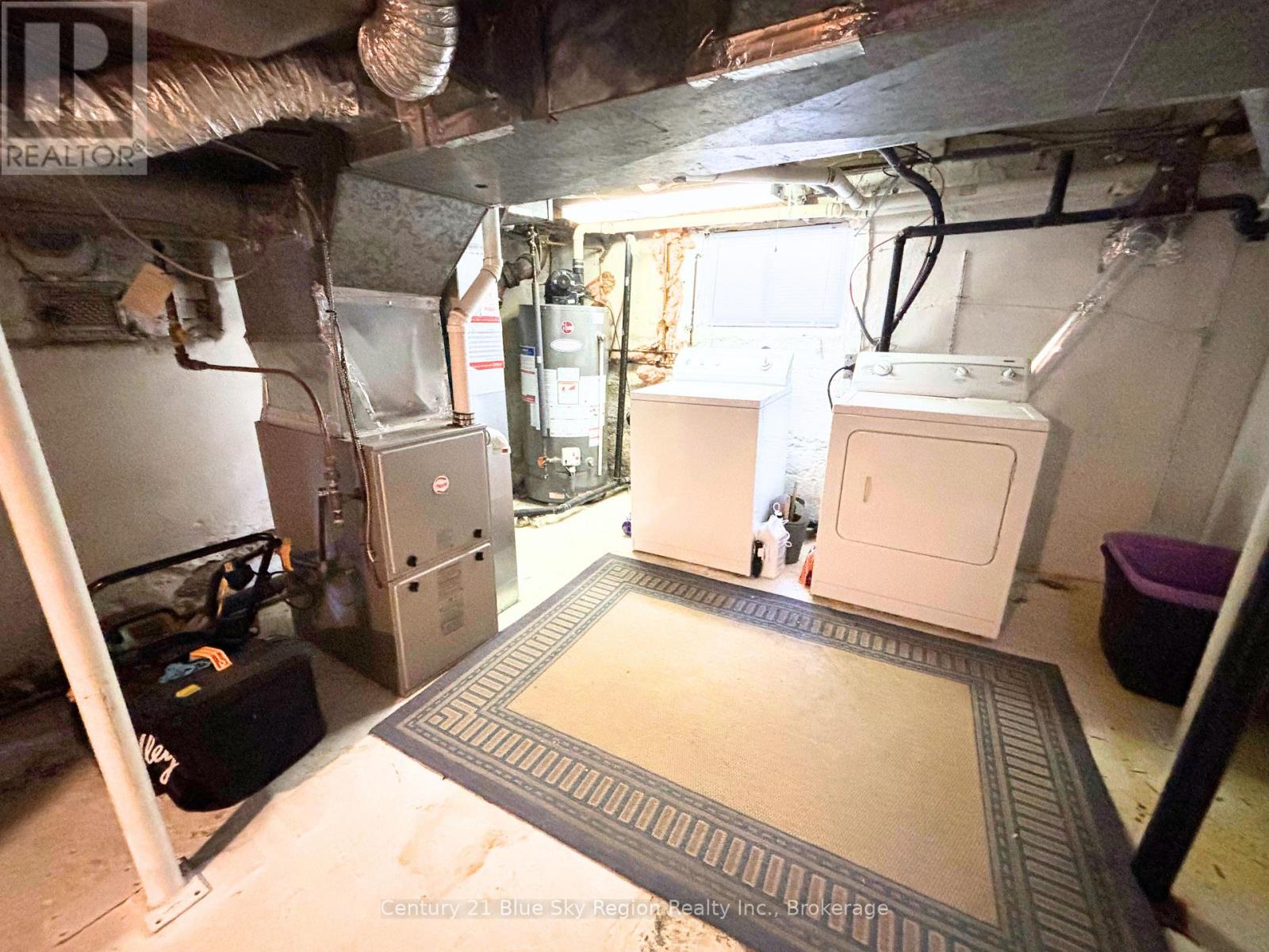 695 High Street Property Photo 12