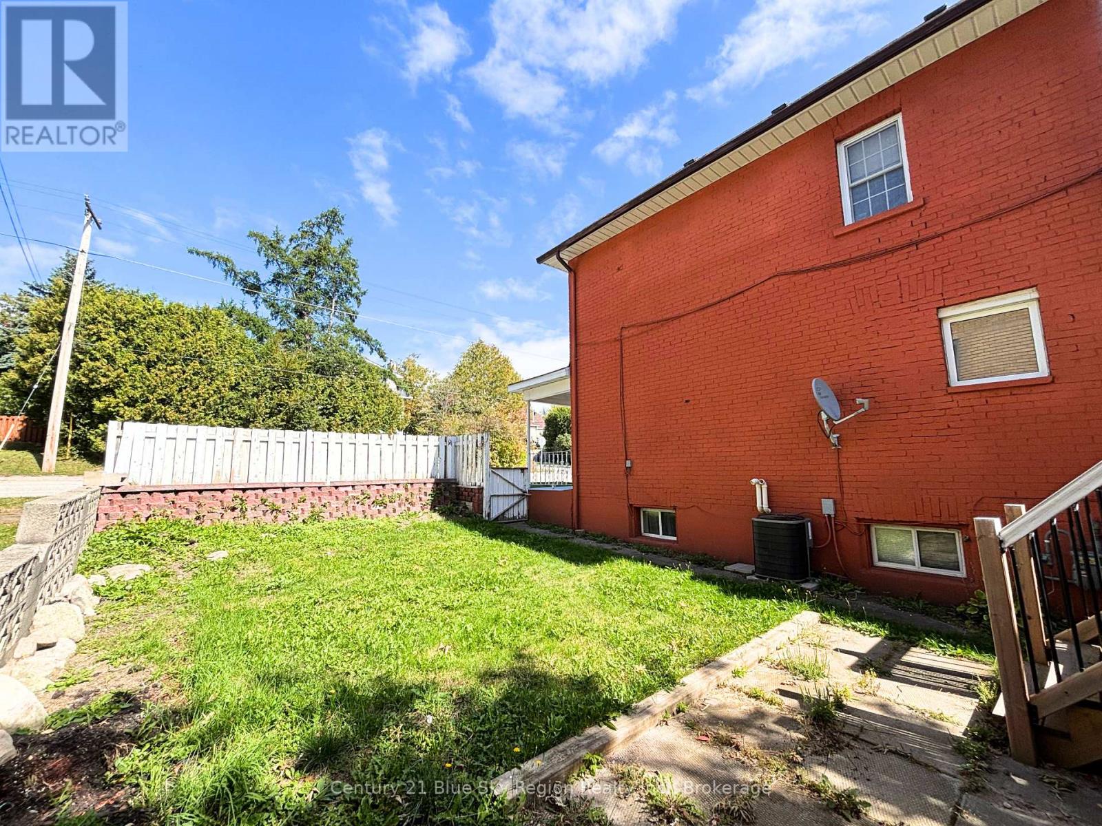 695 High Street Property Photo 17