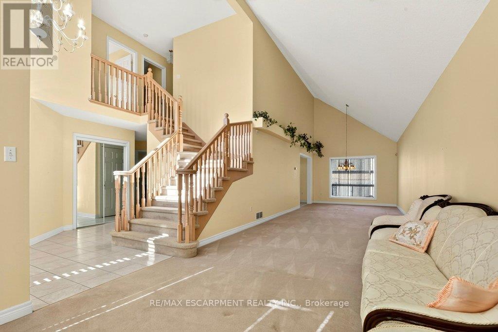 13 Chianti Crescent Property Photo 8