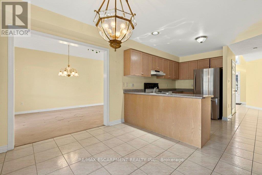 13 Chianti Crescent Property Photo 10