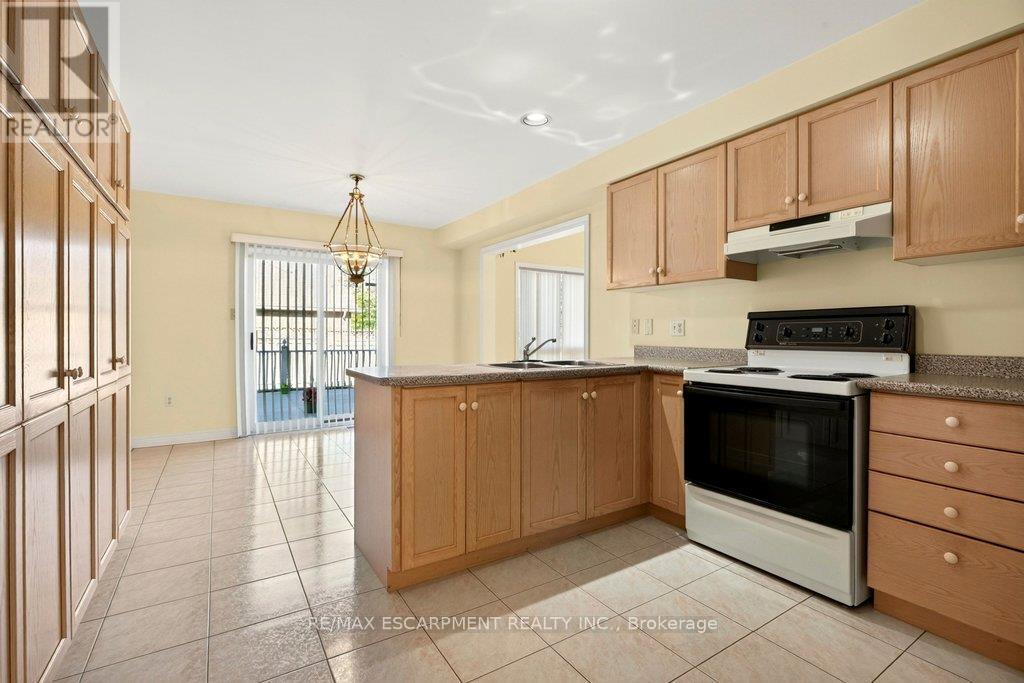 13 Chianti Crescent Property Photo 12