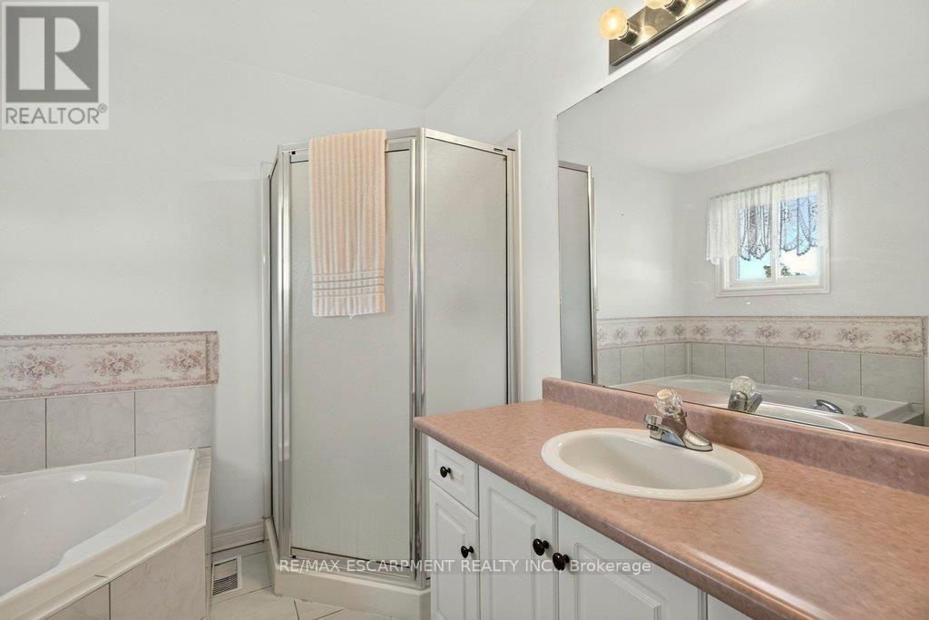 13 Chianti Crescent Property Photo 19