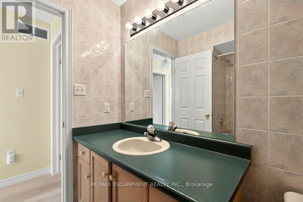 13 Chianti Crescent Property Photo 22
