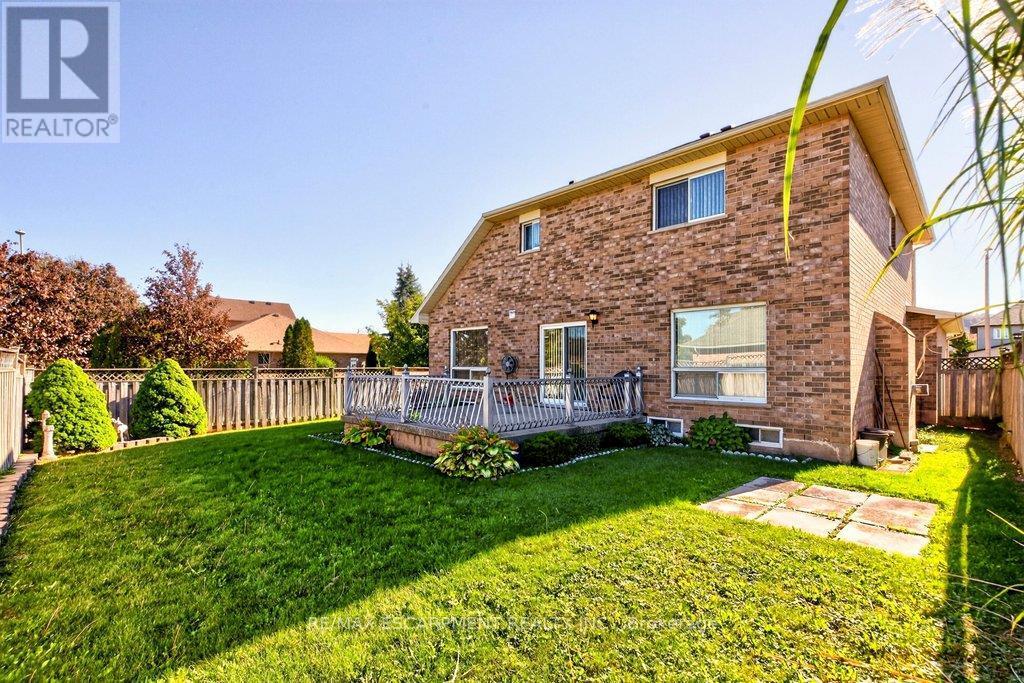 13 Chianti Crescent Property Photo 30