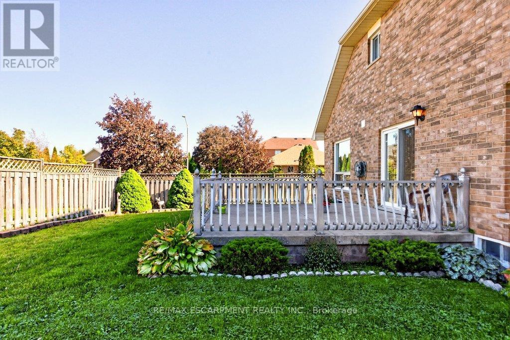 13 Chianti Crescent Property Photo 31