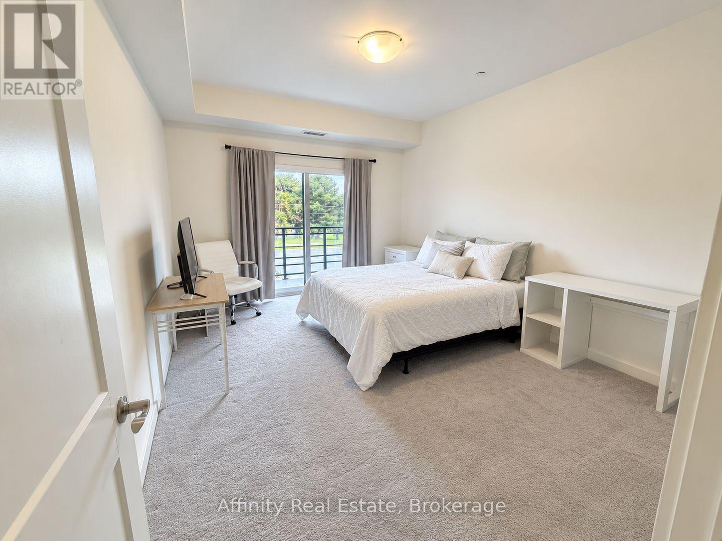 212 - 251 Northfield Drive E Property Photo 10