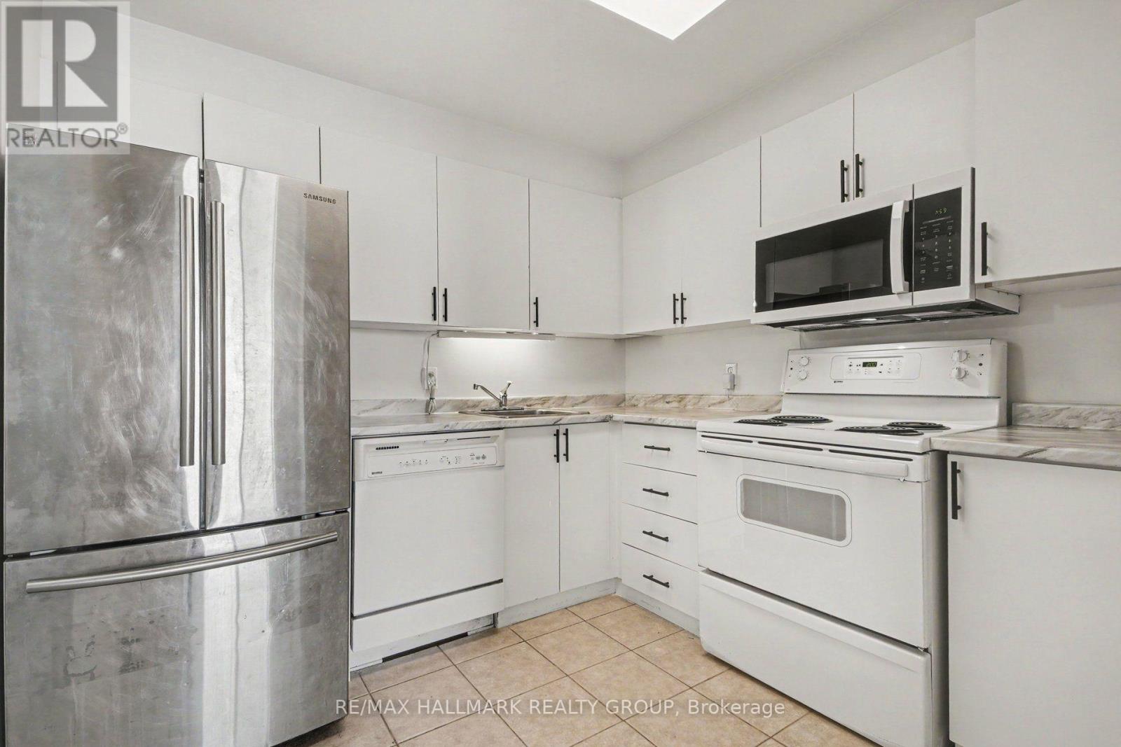 309 - 1440 Heron Road Property Photo 7