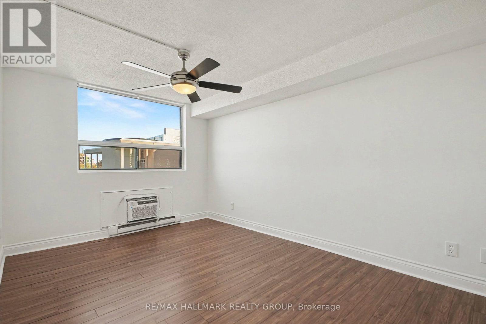 309 - 1440 Heron Road Property Photo 9